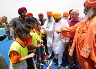 ਮੁੱਖ ਮੰਤਰੀ ਭਗਵੰਤ ਸਿੰਘ ਮਾਨ ਨੇ ਜਲੰਧਰ ਵਿੱਚ ਖੇਡਾਂ ਨੂੰ ਉਤਸ਼ਾਹਿਤ ਕਰਨ ਲਈ ਦਿੱਤਾ ਵੱਡਾ ਤੋਹਫ਼ਾ, ਪਿੰਡ ਸੀਚੇਵਾਲ ਦੇ ਸੰਤ ਅਵਤਾਰ ਸਿੰਘ ਮੈਮੋਰੀਅਲ ਹਾਕੀ ਸਟੇਡੀਅਮ ਵਿਖੇ ਐਸਟ੍ਰੋਟਰਫ ਦਾ ਕੀਤਾ ਉਦਘਾਟਨ