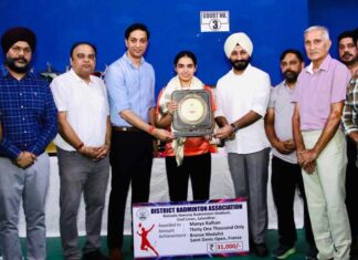 ਮਾਨ ਸਰਕਾਰ ਸੂਬੇ ਦੇ ਖੇਡ ਮਾਹੌਲ ਨੂੰ ਬਦਲਣ ਲਈ ਵਚਨਬੱਧ : ਵਿਧਾਇਕ ਸੁਖਾਨੰਦ ਜਲੰਧਰ ਵਿੱਚ 4 ਦਿਨਾਂ ਸਬ-ਜੂਨੀਅਰ ਸਟੇਟ ਰੈਂਕਿੰਗ ਬੈਡਮਿੰਟਨ ਟੂਰਨਾਮੈਂਟ ਦੀ ਸ਼ੁਰੂਆਤ