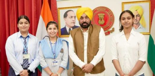 ਭਗਵੰਤ ਮਾਨ ਸਰਕਾਰ ਦੀ ਸਿੱਖਿਆ ਕ੍ਰਾਂਤੀ ਦਾ ਅਸਰ, ਪੰਜਾਬ ਦੇ 416 ਸਰਕਾਰੀ ਸਕੂਲਾਂ ਦੀ 12ਵੀਂ ਜਮਾਤ ਦਾ ਨਤੀਜਾ 100 ਫੀਸਦੀ ਰਿਹਾ