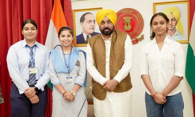 ਭਗਵੰਤ ਮਾਨ ਸਰਕਾਰ ਦੀ ਸਿੱਖਿਆ ਕ੍ਰਾਂਤੀ ਦਾ ਅਸਰ, ਪੰਜਾਬ ਦੇ 416 ਸਰਕਾਰੀ ਸਕੂਲਾਂ ਦੀ 12ਵੀਂ ਜਮਾਤ ਦਾ ਨਤੀਜਾ 100 ਫੀਸਦੀ ਰਿਹਾ