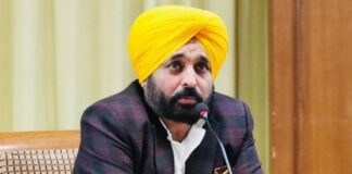 ਮੋਦੀ ਸਰਕਾਰ ਨੇ ਪਾਬੰਦੀਆਂ ਅਤੇ ਮਹਿੰਗਾਈ ਰਾਹੀਂ ਦੇਸ਼ ‘ਚ ਅਣਐਲਾਨਿਆ ਲਾਕਡਾਊਨ ਲਾਇਆ: ਮੁੱਖ ਮੰਤਰੀ ਭਗਵੰਤ ਸਿੰਘ ਮਾਨ