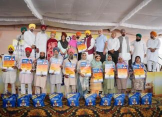 ਭਗਵੰਤ ਮਾਨ ਸਰਕਾਰ ਦੀ ਇਤਿਹਾਸਕ ਪਹਿਲ, ਪੰਜਾਬ ਦੇ 40 ਲੱਖ ਗਰੀਬ-ਦਲਿਤ-ਪੱਛੜੇ ਵਰਗ ਦੇ ਪਰਿਵਾਰਾਂ ਨੂੰ ਮੁਫਤ ਰਾਸ਼ਨ ਕਿੱਟ ਮਿਲਣੀ ਸ਼ੁਰੂ