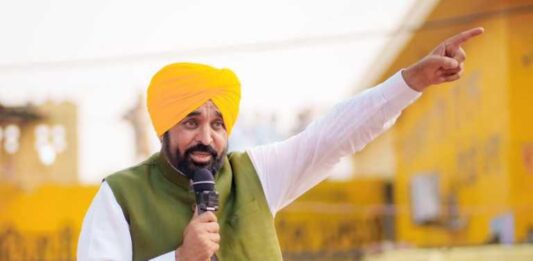 ਭਾਜਪਾ ਤੋਂ ਸਾਵਧਾਨ ਰਹੋ, ਜੇ ਭਾਜਪਾ ਸੱਤਾ ਵਿੱਚ ਆਈ ਤਾਂ ਉਹ ਤਿੰਨ ਕਾਲੇ ਖੇਤੀ ਕਾਨੂੰਨ ਲਾਗੂ ਕਰ ਦੇਣਗੇ – ਭਗਵੰਤ ਸਿੰਘ ਮਾਨ