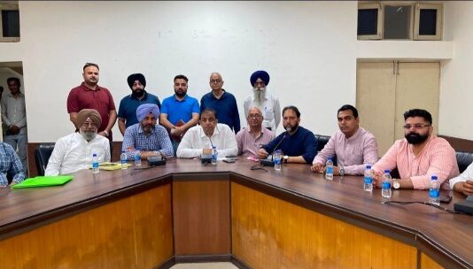 ਜਲੰਧਰ ਸੈਂਟਰਲ ਦੇ ਇੰਚਾਰਜ ਨਿਤਿਨ ਕੋਹਲੀ ਵੱਲੋਂ ਮੇਰੀ ਰਸੋਈ ਸਕੀਮ ਅਤੇ ਰਾਸ਼ਨ ਵੰਡ ਪ੍ਰਣਾਲੀ ਨੂੰ ਸੁਚਾਰੂ ਬਣਾਉਣ ਲਈ ਅਹਿਮ ਮੀਟਿੰਗ