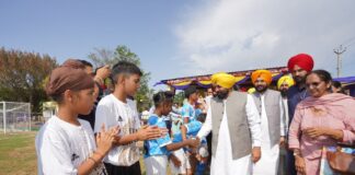 ਭਾਜਪਾ ਦੇ ਹੱਥ 700 ਕਿਸਾਨਾਂ ਦੇ ਖ਼ੂਨ ਨਾਲ ਰੰਗੇ ਹੋਏ, ਪੰਜਾਬ ਕਾਲੇ ਖੇਤੀ ਕਾਨੂੰਨਾਂ ਦੇ ਅਪਮਾਨ ਨੂੰ ਨਹੀਂ ਭੁੱਲੇਗਾ: ਮੁੱਖ ਮੰਤਰੀ ਭਗਵੰਤ ਸਿੰਘ ਮਾਨ