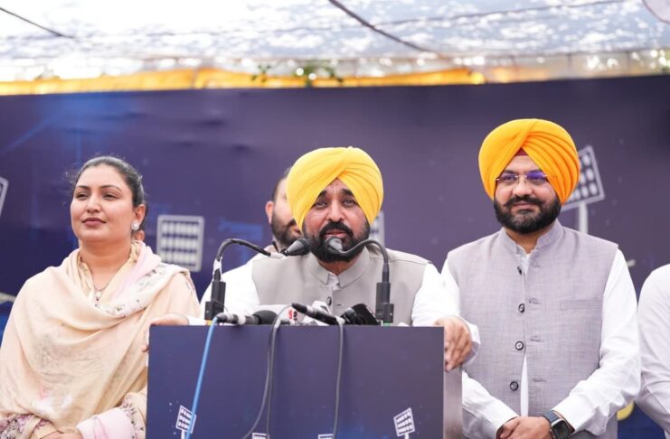 ਮੁੱਖ ਮੰਤਰੀ ਭਗਵੰਤ ਸਿੰਘ ਮਾਨ ਵੱਲੋਂ ਵਿਸ਼ਵ ਪੱਧਰੀ ਸਹੂਲਤਾਂ ਨਾਲ ਲੈਸ 250 ਪੇਂਡੂ ਖੇਡ ਮੈਦਾਨਾਂ ਦਾ ਉਦਘਾਟਨ; ਕਿਹਾ, ਪੰਜਾਬ ਦੇ ਪਿੰਡਾਂ ਤੋਂ ਅੰਤਰਰਾਸ਼ਟਰੀ ਪੱਧਰ ਦੇ ਖਿਡਾਰੀ ਪੈਦਾ ਹੋਣਗੇ