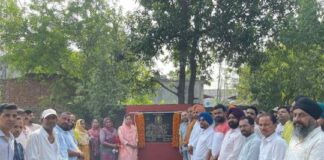 ਨਿਤਿਨ ਕੋਹਲੀ ਨੇ 97 ਲੱਖ ਦੀ ਲਾਗਤ ਨਾਲ ਸੜਕਾਂ ਅਤੇ 42 ਲੱਖ ਦੀ ਲਾਗਤ ਨਾਲ ਮੁਹੱਲਾ ਕਲੀਨਿਕ ਦਾ ਰੱਖਿਆ ਨੀਂਹ ਪੱਥਰ