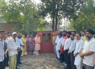 ਨਿਤਿਨ ਕੋਹਲੀ ਨੇ 97 ਲੱਖ ਦੀ ਲਾਗਤ ਨਾਲ ਸੜਕਾਂ ਅਤੇ 42 ਲੱਖ ਦੀ ਲਾਗਤ ਨਾਲ ਮੁਹੱਲਾ ਕਲੀਨਿਕ ਦਾ ਰੱਖਿਆ ਨੀਂਹ ਪੱਥਰ