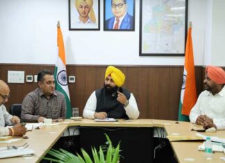 ਸਥਾਨਕ ਸਰਕਾਰਾਂ ਮੰਤਰੀ ਹਰਜੋਤ ਸਿੰਘ ਬੈਂਸ ਵੱਲੋਂ ਟ੍ਰਾਈਸਿਟੀ ਨਾਲ ਲਗਦੇ ਕਸਬਿਆਂ ਵਿੱਚ ਸ਼ਹਿਰੀ ਬੁਨਿਆਦੀ ਢਾਂਚੇ ਸਬੰਧੀ ਵੱਖ-ਵੱਖ ਪ੍ਰਾਜੈਕਟਾਂ ਦਾ ਐਲਾਨ; ਵਿਕਾਸ ਕਾਰਜਾਂ ਦੀ ਹਫ਼ਤਾਵਾਰੀ ਸਮੀਖਿਆ ਦੇ ਨਿਰਦੇਸ਼