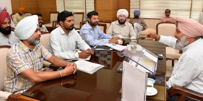 ਵਿੱਤ ਮੰਤਰੀ ਹਰਪਾਲ ਸਿੰਘ ਚੀਮਾ ਨੇ ਮੁਲਾਜ਼ਮ ਯੂਨੀਅਨਾਂ ਨਾਲ ਉੱਚ ਪੱਧਰੀ ਮੀਟਿੰਗਾਂ ਦੀ ਕੀਤੀ ਪ੍ਰਧਾਨਗੀ, ਲੰਬਿਤ ਮਸਲਿਆਂ ਦੇ ਜਲਦੀ ਹੱਲ ਦੇ ਦਿੱਤੇ ਨਿਰਦੇਸ਼