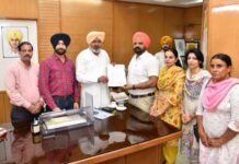 ਵਿੱਤ ਮੰਤਰੀ ਹਰਪਾਲ ਸਿੰਘ ਚੀਮਾ ਵੱਲੋਂ ਮੁਲਾਜ਼ਮ ਯੂਨੀਅਨਾਂ ਨਾਲ ਮੁਲਾਕਾਤ; ਜਾਇਜ਼ ਮੰਗਾਂ ’ਤੇ ਜਲਦ ਕਾਰਵਾਈ ਦਾ ਦਿੱਤਾ ਭਰੋਸਾ