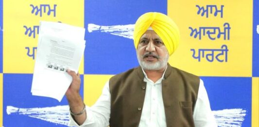 ਕਥਿਤ ਫੋਰੈਂਸਿਕ ਰਿਪੋਰਟ ਰਾਹੀਂ ਮੁੱਖ ਮੰਤਰੀ ਭਗਵੰਤ ਸਿੰਘ ਮਾਨ ਨੂੰ ਬਦਨਾਮ ਕਰਨ ਦੀ ਬਾਦਲ ਗੈਂਗ ਦੀ ਚਾਲ ਨਾਕਾਮ ਹੋਈ,ਜਥੇਦਾਰ ਨੂੰ ਅਕਾਲੀ ਦਲ ਦੇ ਸਿਆਸੀ ਮੋਹਰੇ ਵਜੋਂ ਕੰਮ ਨਹੀਂ ਕਰਨਾ ਚਾਹੀਦਾ: ਬਲਤੇਜ ਪੰਨੂ