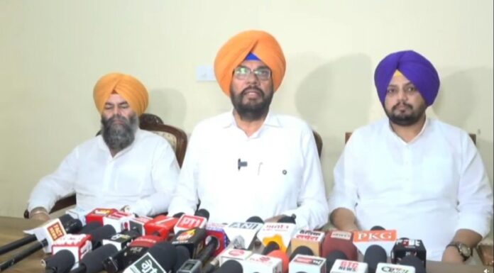 ਭਾਜਪਾ ਆਗੂ ਦੇ ਬੇਟੇ ਦੀ ਭਾਰੀ ਮਾਤਰਾ ਵਿੱਚ ਹਥਿਆਰਾਂ ਨਾਲ ਗ੍ਰਿਫ਼ਤਾਰੀ ਭਗਵਾ ਪਾਰਟੀ ਦਾ ਪੰਜਾਬ ਦੀ ਸ਼ਾਂਤੀ ਅਤੇ ਭਾਈਚਾਰਕ ਸਾਂਝ ਨੂੰ ਭੰਗ ਕਰਨ ਦਾ ਜਿਊਂਦਾ-ਜਾਗਦਾ ਸਬੂਤ: ਕੁਲਦੀਪ ਧਾਲੀਵਾਲ