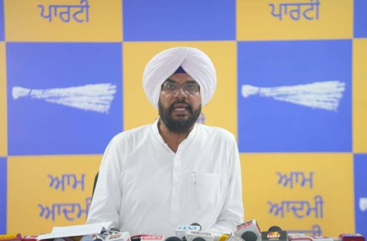ਯੁੱਧ ਨਸ਼ਿਆਂ ਵਿਰੁੱਧ: ਨਸ਼ਾ ਅਤੇ ਗੈਂਗਸਟਰ ਮੁਕਤ ਪੰਜਾਬ ਲਈ ਮਾਨ ਸਰਕਾਰ ਦੀ ਇਤਿਹਾਸਕ ਜੰਗ ਲਗਾਤਾਰ ਜਾਰੀ, ਹੁਣ ਤੱਕ 5091 ਮਾਮਲੇ ਦਰਜ, 7105 ਨਸ਼ਾ ਤਸਕਰ ਗ੍ਰਿਫਤਾਰ: ਕੁਲਦੀਪ ਧਾਲੀਵਾਲ
