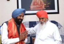 ਡੇਰਾ ਸਚਖੰਡ ਬੱਲਾਂ ਪਹੁੰਚੇ ਕੇਵਲ ਸਿੰਘ ਢਿੱਲੋਂ, ਸੰਤ ਨਿਰੰਜਨ ਦਾਸ ਦਾ ਲਿਆ ਆਸ਼ੀਰਵਾਦ