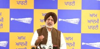 ਦੇਸ਼ ਦਾ ਨੌਜਵਾਨ ਅਤੇ ਕਿਸਾਨ ਸੜਕਾਂ ‘ਤੇ ਹੈ, ਪਰ ਗੱਲਬਾਤ ਕਰਨ ਦੀ ਬਜਾਏ ਭਾਜਪਾ ਸਰਕਾਰ ਉਨ੍ਹਾਂ ਦੀ ਆਵਾਜ਼ ਨੂੰ ਦਬਾਉਣ ਲਈ ਤਾਕਤ ਦੀ ਵਰਤੋਂ ਕਰ ਰਹੀ ਹੈ: ਬਲਤੇਜ ਪੰਨੂ