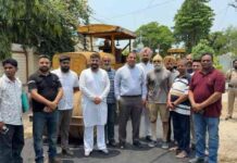 ਨਿਤਿਨ ਕੋਹਲੀ ਵੱਲੋਂ 1.25 ਕਰੋੜ ਰੁਪਏ ਦੀ ਲਾਗਤ ਨਾਲ ਸੜਕਾਂ ਦੇ ਕੰਮ ਦਾ ਉਦਘਾਟਨ