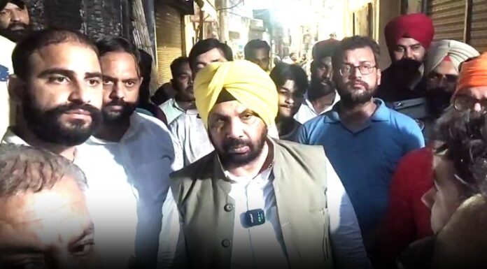 ਜੰਡਿਆਲਾ ਗੁਰੂ ਅੱਗ ਕਾਂਡ ‘ਚ ਨਵਾਂ ਮੋੜ, CCTV ‘ਚ ਅੱਗ ਲਗਾਉਂਦਾ ਸ਼ੱਕੀ ਕੈਦ