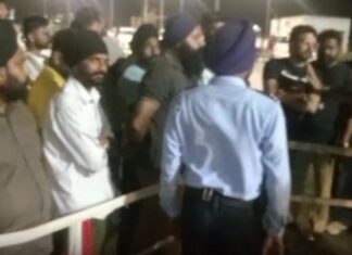 ਅੰਮ੍ਰਿਤਸਰ ਦੇ IIM ਮਾਨਾਂਵਾਲਾ ‘ਚ ਟੈਕਸੀ ਡਰਾਈਵਰ ਨਾਲ ਬਦਸਲੂਕੀ ਦਾ ਦੋਸ਼, ਯੂਨੀਅਨ ਨੇ ਦਿੱਤੀ ਧਰਨੇ ਦੀ ਚੇਤਾਵਨੀ