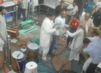 ਅਗਰਵਾਲ ਪੀਰਖਾਨਾ ‘ਚ ਗੱਦੀ ਨੂੰ ਲੈ ਕੇ ਖੂਨੀ ਝੜਪ