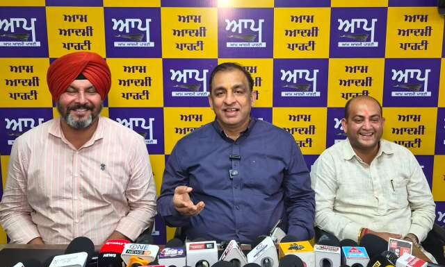 ਜਲੰਧਰ ਸੈਂਟਰਲ ਦੀਆਂ ਮਹਿਲਾਵਾਂ ਲਈ ਰੱਖੜੀ ਦਾ ਤੋਹਫ਼ਾ: ਨਿਤਿਨ ਕੋਹਲੀ ਨੇ ਅਗਲੇ ਛੇ ਮਹੀਨਿਆਂ ਵਿੱਚ ₹59 ਕਰੋੜ ਦੇ ਵਿਕਾਸ ਕਾਰਜਾਂ ਦਾ ਕੀਤਾ ਐਲਾਨ