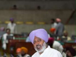 ਕੈਬਨਿਟ ਮੰਤਰੀ ਹਰਪਾਲ ਸਿੰਘ ਚੀਮਾ ਵੱਲੋਂ ਪੰਜਾਬ ਵਿਧਾਨ ਸਭਾ ਵਿੱਚ ਭਾਜਪਾ ਸਰਕਾਰ ਵੱਲੋਂ ਵਿਦਿਆਰਥੀਆਂ ਅਤੇ ਜਮਹੂਰੀ ਹੱਕਾਂ ‘ਤੇ ਕੀਤੇ ਜਾ ਰਹੇ ਹਮਲਿਆਂ ਵਿਰੁੱਧ ਮਤਾ ਪੇਸ਼