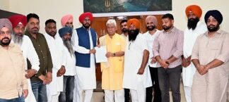 ਪੰਜਾਬ ਦੇ ਸਰਹੱਦੀ ਇਲਾਕਿਆਂ ਨੂੰ ਹੜ੍ਹਾਂ ਤੋਂ ਬਚਾਉਣ ਲਈ ‘ਆਪ’ ਵਿਧਾਇਕ ਧਾਲੀਵਾਲ ਨੇ ਜੰਮੂ-ਕਸ਼ਮੀਰ ਦੇ ਉਪ ਰਾਜਪਾਲ ਮਨੋਜ ਸਿਨਹਾ ਨਾਲ ਕੀਤੀ ਮੁਲਾਕਾਤ, ਉੱਜ ਨਦੀ ‘ਤੇ ਬੰਨ੍ਹ ਬਣਾਉਣ ਦੀ ਚੁੱਕੀ ਮੰਗ
