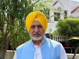 ‘ਬੇਅਦਬੀ’ ਪਾਰਟੀ (ਅਕਾਲੀ ਦਲ) ਆਪਣੀ ਸਾਰੀ ਸਾਖ ਗੁਆ ਚੁੱਕੀ ਹੈ, ਹੁਣ ਸਿਆਸਤ ਵਿੱਚ ਵਾਪਸੀ ਲਈ ਭਾਜਪਾ ਨਾਲ ਸਮਝੌਤਾ ਕਰਨ ਲਈ ਤਰਲੋ-ਮੱਛੀ ਹੋ ਰਹੀ ਹੈ: ਬਲਤੇਜ ਪੰਨੂ