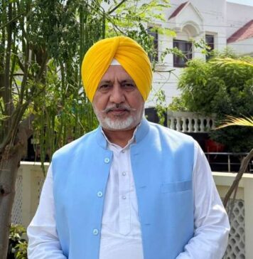 ‘ਬੇਅਦਬੀ’ ਪਾਰਟੀ (ਅਕਾਲੀ ਦਲ) ਆਪਣੀ ਸਾਰੀ ਸਾਖ ਗੁਆ ਚੁੱਕੀ ਹੈ, ਹੁਣ ਸਿਆਸਤ ਵਿੱਚ ਵਾਪਸੀ ਲਈ ਭਾਜਪਾ ਨਾਲ ਸਮਝੌਤਾ ਕਰਨ ਲਈ ਤਰਲੋ-ਮੱਛੀ ਹੋ ਰਹੀ ਹੈ: ਬਲਤੇਜ ਪੰਨੂ