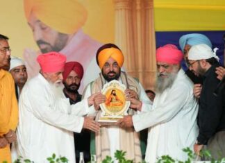 ਮੁੱਖ ਮੰਤਰੀ ਭਗਵੰਤ ਸਿੰਘ ਮਾਨ ਨੇ ਸ੍ਰੀ ਗੁਰੂ ਰਵਿਦਾਸ ਬਾਣੀ ਅਧਿਐਨ ਕੇਂਦਰ ਦਾ ਨੀਂਹ ਪੱਥਰ ਰੱਖਿਆ