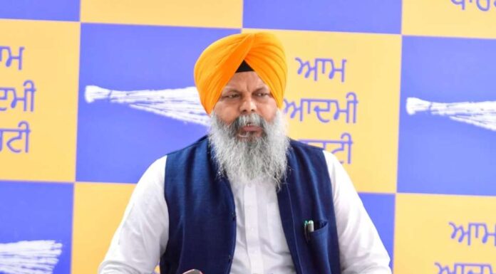 ਭਾਜਪਾ-ਅਕਾਲੀ ਸਰਕਾਰ ਪੰਜਾਬ ਦੀ ਸੁਰੱਖਿਆ ਵਿੱਚ ਨਾਕਾਮ ਰਹੀ,ਉਨ੍ਹਾਂ ਦੇ ਰਾਜ ਦੌਰਾਨ ਸ੍ਰੀ ਗੁਰੂ ਗ੍ਰੰਥ ਸਾਹਿਬ ਜੀ ਚੋਰੀ ਹੋਏ ਅਤੇ ਬੇਅਦਬੀ ਦੀਆਂ ਬਾਰ-ਬਾਰ ਘਟਨਾਵਾਂ ਵਾਪਰੀਆਂ: ਮਨਵਿੰਦਰ ਸਿੰਘ ਗਿਆਸਪੁਰਾ