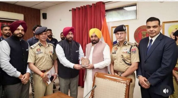 ਤੁਸੀਂ ਦੌੜ ਸਕਦੇ ਹੋ, ਪਰ ਕਾਨੂੰਨ ਦੇ ਸ਼ਿਕੰਜੇ ਤੋਂ ਬਚ ਨਹੀਂ ਸਕਦੇ-ਮੁੱਖ ਮੰਤਰੀ ਭਗਵੰਤ ਸਿੰਘ ਮਾਨ ਵੱਲੋਂ ਵਿਦੇਸ਼ਾਂ ‘ਚ ਲੁਕੇ ਗੈਂਗਸਟਰਾਂ ਨੂੰ ਚਿਤਾਵਨੀ