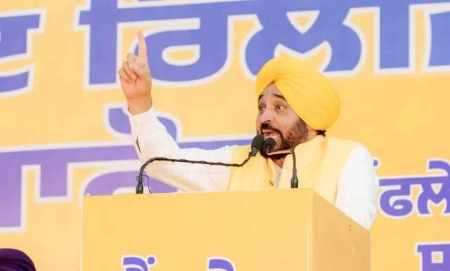 ਸੀਐਮ ਭਗਵੰਤ ਮਾਨ ਨੇ ਲਾਂਚ ਕੀਤਾ ਚੋਣ ਪੈਂਫਲੇਟ, ਘਰ-ਘਰ ਲੈ ਕੇ ਜਾਣਗੇ ਲੱਖਾਂ ‘ਆਪ’ ਵਰਕਰ