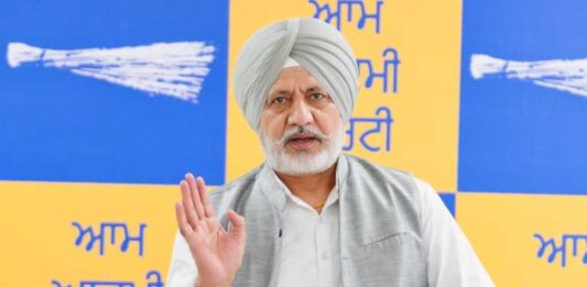 ਹਰਜਿੰਦਰ ਸਿੰਘ ਧਾਮੀ ਮਾਮਲੇ ਨੂੰ ਠੰਡਾ ਕਰਨ ਲਈ ਆਪਣੇ ਆਪ ਨੂੰ 15 ਦਿਨਾਂ ਦਾ ਸਮਾਂ ਦੇ ਰਹੇ ਹਨ, ਉਹ ਕੀ ਛੁਪਾਉਣ ਦੀ ਕੋਸ਼ਿਸ਼ ਕਰ ਰਹੇ ਹਨ? ਸਵਾਲ ਖ਼ਤਮ ਨਹੀਂ ਹੋਣਗੇ: ਬਲਤੇਜ ਪੰਨੂ