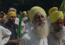 ਕਿਸਾਨਾਂ ਵੱਲੋਂ ਡੀਸੀ ਦਫ਼ਤਰ ਦਾ ਘਿਰਾਓ, ਅੰਦਰ-ਬਾਹਰ ਆਵਾਜਾਈ ਕੀਤੀ ਬੰਦ