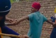 ਅੰਮ੍ਰਿਤਸਰ ’ਚ ਨੌਜਵਾਨ ਦੀ ਕੁੱਟਮਾਰ ਦਾ ਵੀਡੀਓ ਵਾਇਰਲ, ਨਸ਼ਾ ਵੇਚਣ ਦੇ ਸ਼ੱਕ ’ਚ ਨਿਹੰਗਾਂ ਨੇ ਕੀਤੀ ਕੁੱਟਮਾਰ