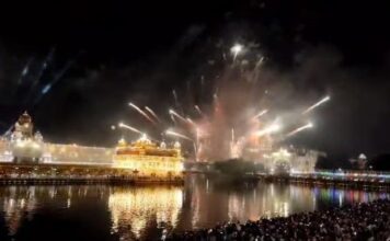 ਸ੍ਰੀ ਗੁਰੂ ਰਾਮਦਾਸ ਜੀ ਦੇ ਪ੍ਰਕਾਸ਼ ਪੁਰਬ ਮੌਕੇ ਸ੍ਰੀ ਹਰਿਮੰਦਰ ਸਾਹਿਬ ਵਿਖੇ ਲੱਗੀਆਂ ਰੌਣਕਾਂ, ਦੀਪਮਾਲਾ ਤੇ ਡਿਜੀਟਲ ਆਤਿਸ਼ਬਾਜ਼ੀ ਨੇ ਮੋਹਿਆ ਮਨ