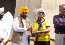 ਮੁੱਖ ਮੰਤਰੀ ਭਗਵੰਤ ਸਿੰਘ ਮਾਨ ਨੇ ‘ਯੁੱਧ ਨਸ਼ਿਆਂ ਵਿਰੁੱਧ’ ਮੁਹਿੰਮ ਨੂੰ ਫੈਸਲਾਕੁੰਨ ਪੜਾਅ ’ਤੇ ਲਿਜਾਂਦਿਆਂ ਬਾਈਕ ਰੈਲੀ ਨੂੰ ਝੰਡੀ ਦਿਖਾ ਕੇ ਰਵਾਨਾ ਕੀਤਾ