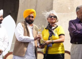ਮੁੱਖ ਮੰਤਰੀ ਭਗਵੰਤ ਸਿੰਘ ਮਾਨ ਨੇ ‘ਯੁੱਧ ਨਸ਼ਿਆਂ ਵਿਰੁੱਧ’ ਮੁਹਿੰਮ ਨੂੰ ਫੈਸਲਾਕੁੰਨ ਪੜਾਅ ’ਤੇ ਲਿਜਾਂਦਿਆਂ ਬਾਈਕ ਰੈਲੀ ਨੂੰ ਝੰਡੀ ਦਿਖਾ ਕੇ ਰਵਾਨਾ ਕੀਤਾ