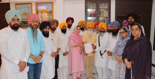 ਆਪ ਵਲੋਂ ਸ੍ਰੀ ਅਕਾਲ ਤਖ਼ਤ ਸਾਹਿਬ ਦੇ ਜਥੇਦਾਰ ਨਾਲ ਮੁਲਾਕਾਤ, ਗੁਰਦੁਆਰਾ ਸ੍ਰੀ ਬੰਗਲਾ ਸਾਹਿਬ ਵਿਖੇ ਪੁਲਿਸ ਦੇ ਦਾਖ਼ਲੇ ਨੂੰ ਲੈ ਕੇ ਅਮਿਤ ਸ਼ਾਹ ਵਿਰੁੱਧ ਸਖ਼ਤ ਕਾਰਵਾਈ ਦੀ ਕੀਤੀ ਮੰਗ