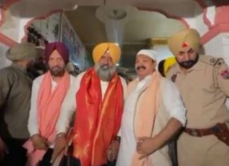 ਪੰਜਾਬ ਕਾਂਗਰਸ ਪ੍ਰਧਾਨ ਪਰਗਟ ਸਿੰਘ ਡੇਰਾ ਸੱਚਖੰਡ ਬੱਲਾਂ ਵਿਖੇ ਹੋਏ ਨਤਮਸਤਕ, ਸੰਤ ਨਿਰੰਜਨ ਦਾਸ ਜੀ ਨਾਲ ਕੀਤੀ ਮੁਲਾਕਾਤ